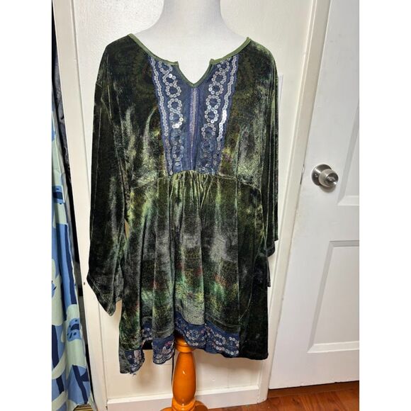 Unity World Wear Women's Blouse Tunic 2X Velvet Green whimsygoth witchy boho - Picture 2 of 4